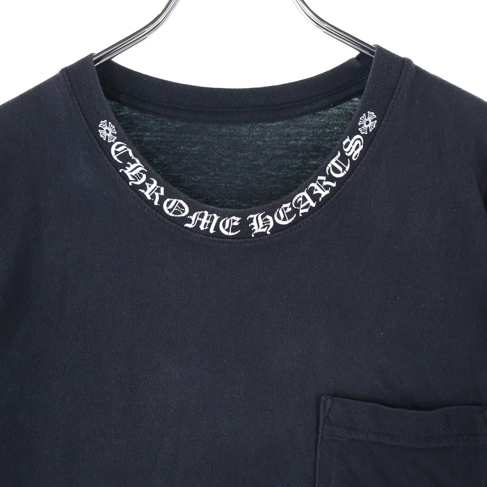 CHROME HEARTS(クロムハーツ) Neck Logo S/S TEE ネック ロゴ プリント半袖Tシャツ ブラック