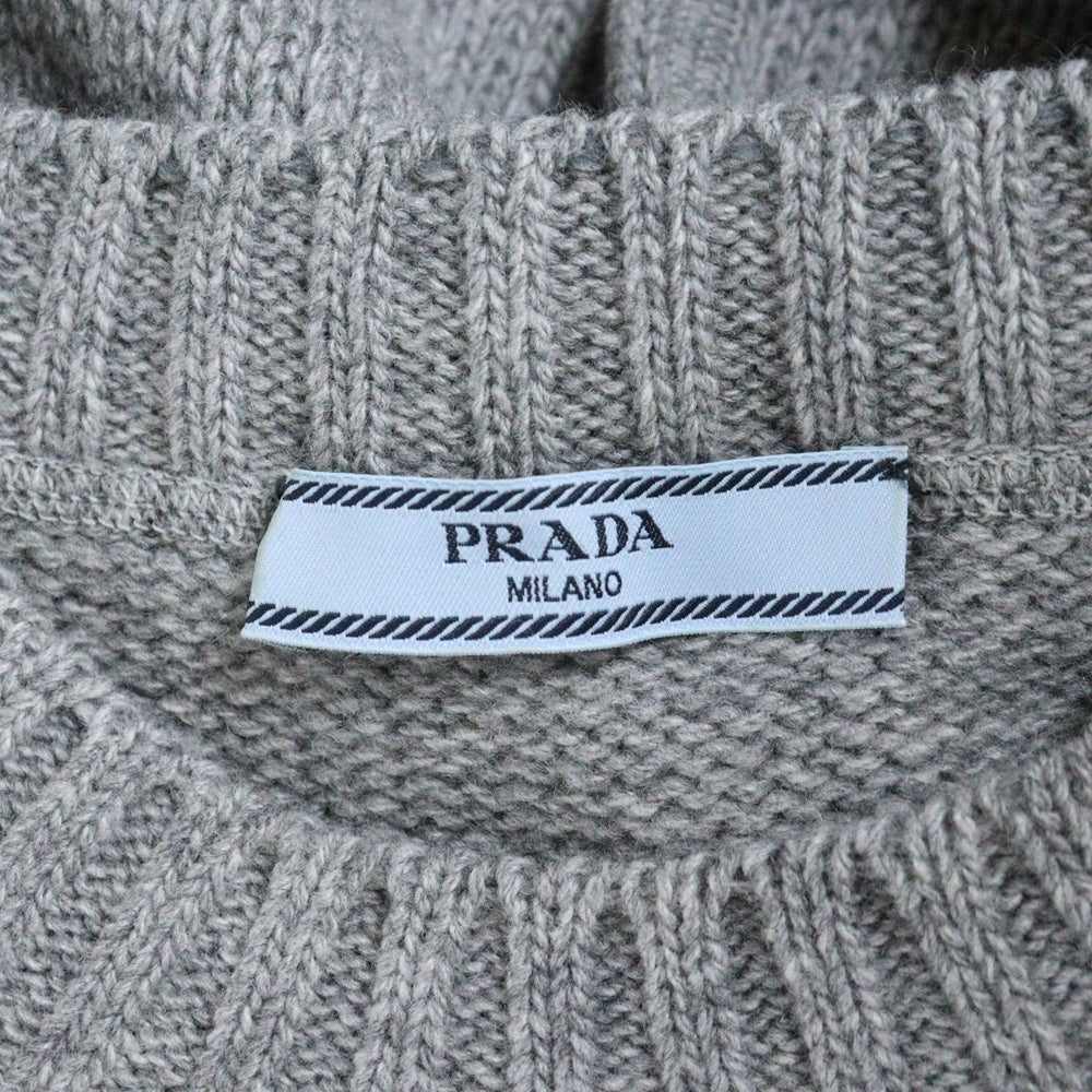 PRADA(プラダ) 23SS ロゴクルーネック カシミヤ ウールニットセーター グレー P24G1V S232 1YMW