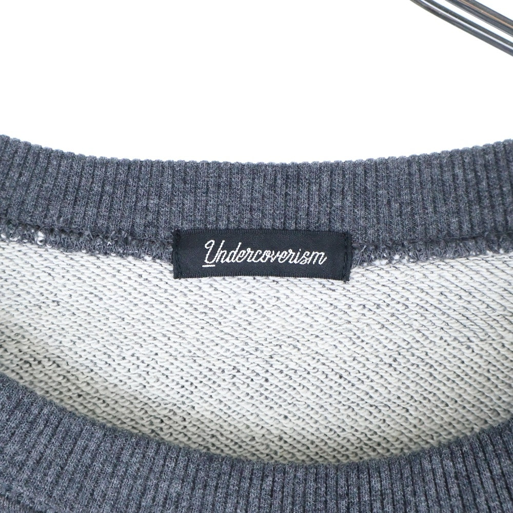 UNDERCOVERISM(アンダーカバイズム) 22AW Patch Sweat Shirts パッチスウェットシャツ ロゴプリントパッチワーク長袖トレーナー UI2B4802 グレー