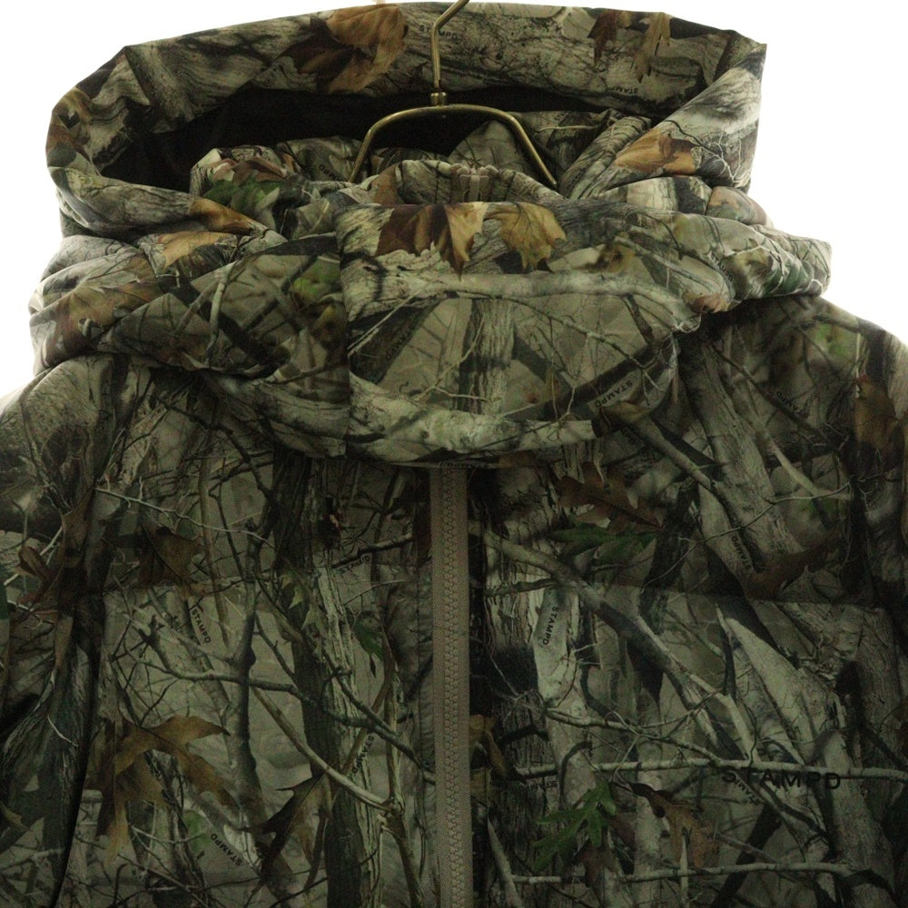 STAMPD(スタンプド) リアルツリー 総柄 ジップアップ フーデッド ダウン ジャケット