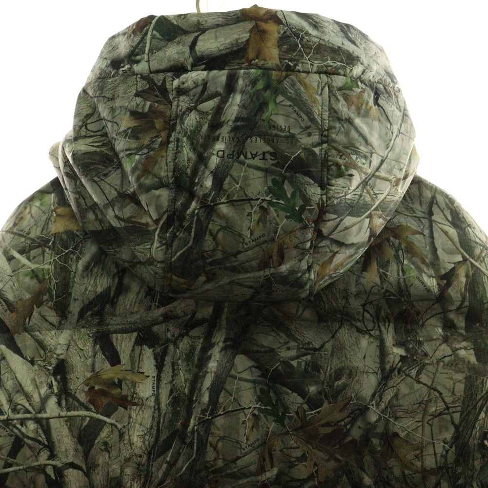 STAMPD(スタンプド) リアルツリー 総柄 ジップアップ フーデッド ダウン ジャケット