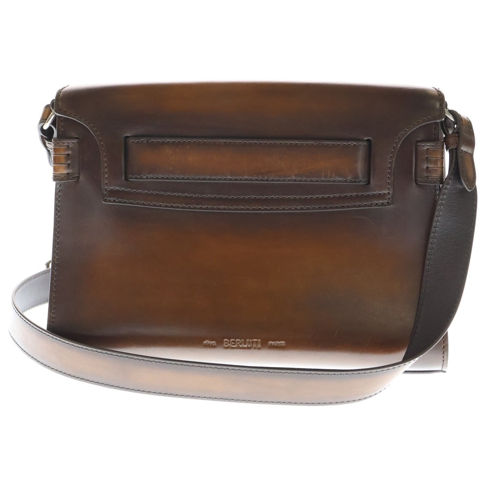 Berluti(ベルルッティ) 25SS ANDY アンディ クロスボディ メッセンジャーバッグ ヴェネチア カーフレザーショルダーバッグ ブラウン 305352