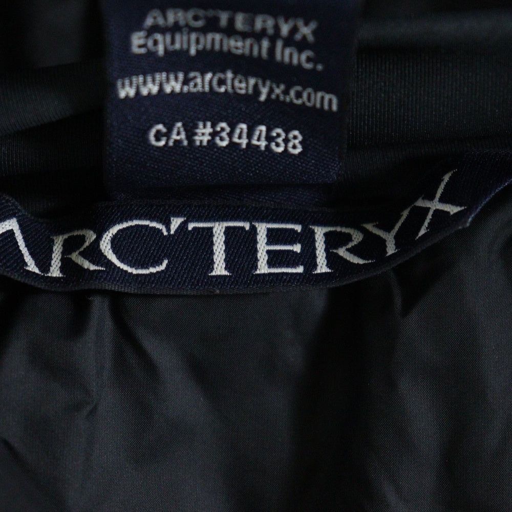 ARC'TERYX(アークテリクス) FISSION SV JACKET 胸ロゴデザイン ナイロン ロングジャケット アウター ブラック