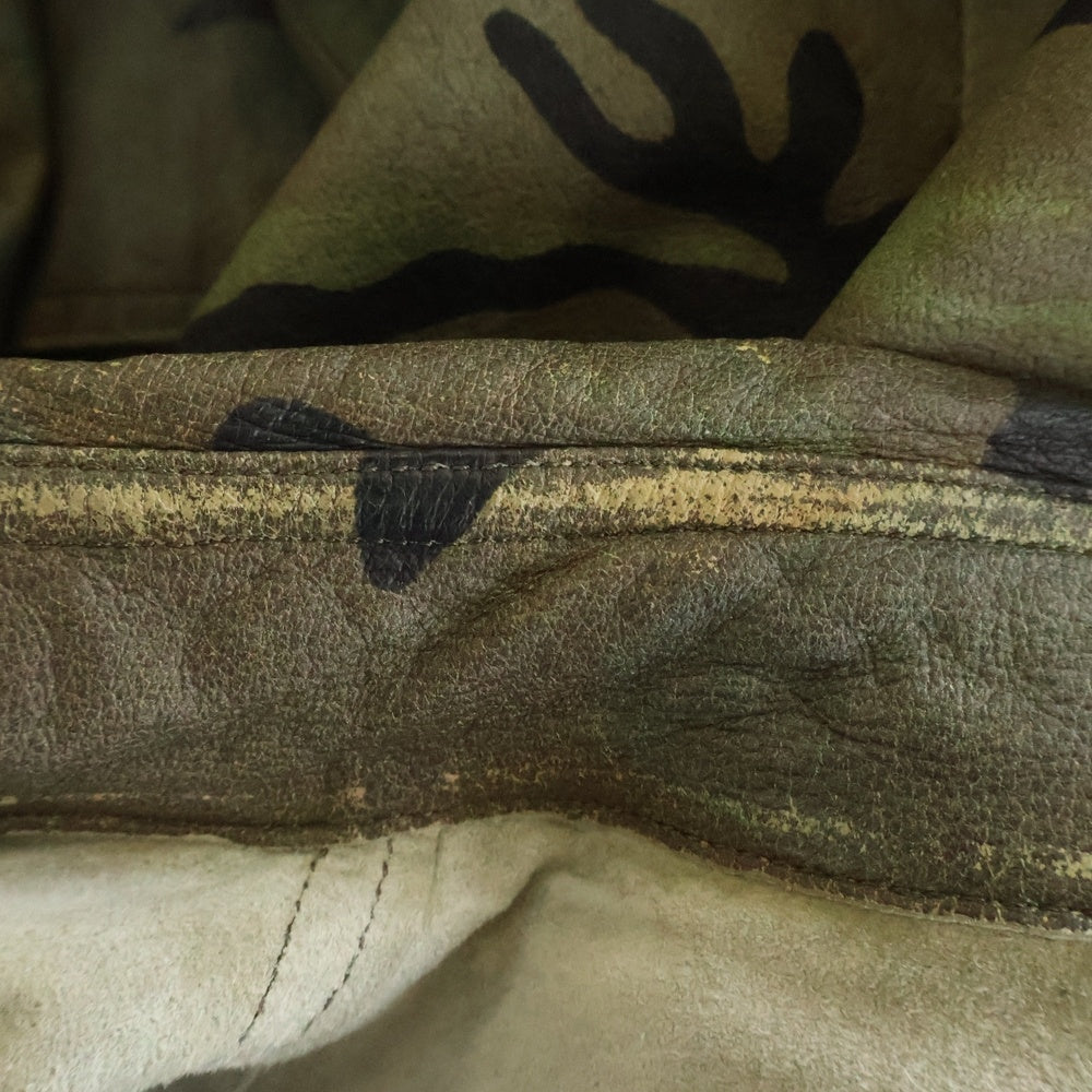 ISAMU KATAYAMA BACKLASH(イサムカタヤマバックラッシュ) PIG LEATHER ピッグレザー ミリタリーシャツジャケット カモ柄 グリーン