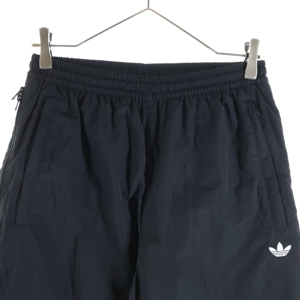 adidas(アディダス) Adilenium Over Size SST Track Pants アディレニウム オーバーサイズSSTトラックパンツ ロゴ刺繍ジップナイロンイージーパンツ JX1692 1L8006 ブラック