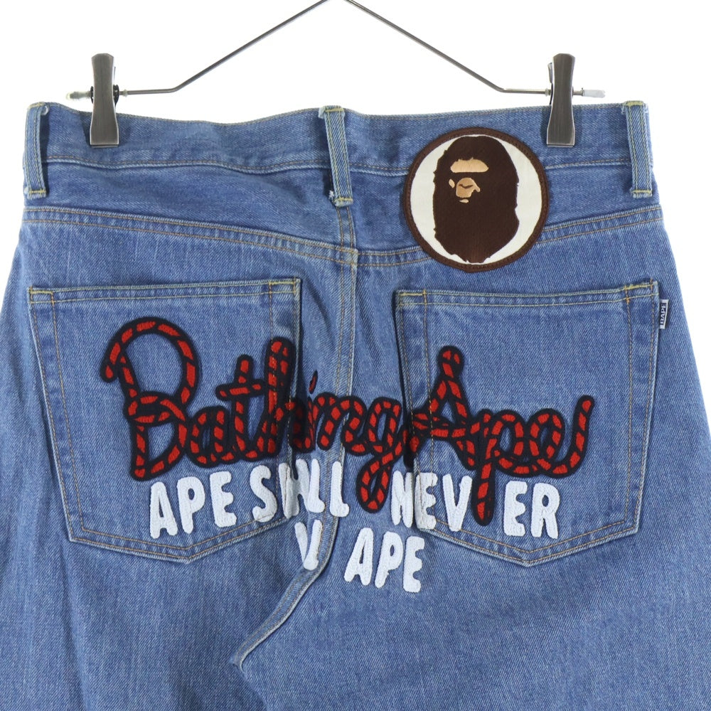 A BATHING APE(アベイシングエイプ) APE SHALL NEVER KILL APE バッグワッペンデザイン デニム パンツ インディゴ 001DPK221002F
