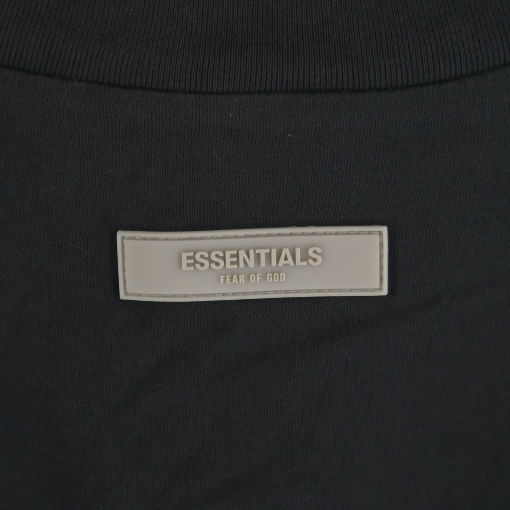 FEAR OF GOD ESSENTIALS(フィアオブゴッド エッセンシャルズ) 1997 Mockneck L/S Tee モックネックロングスリーブTシャツ ロゴフェルト長袖Tシャツ カットソー チャコールグレー