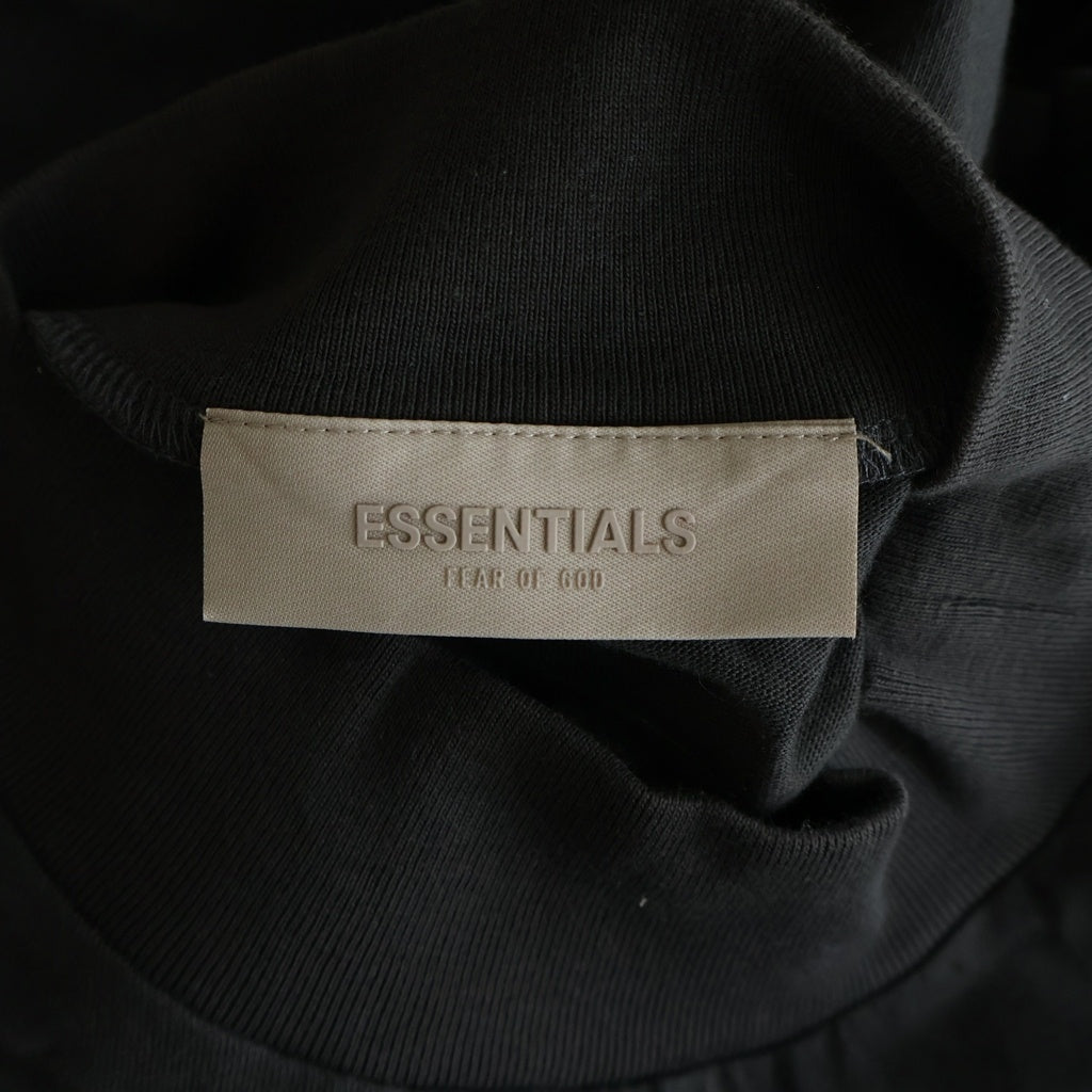 FEAR OF GOD ESSENTIALS(フィアオブゴッド エッセンシャルズ) 1997 Mockneck L/S Tee モックネックロングスリーブTシャツ ロゴフェルト長袖Tシャツ カットソー チャコールグレー