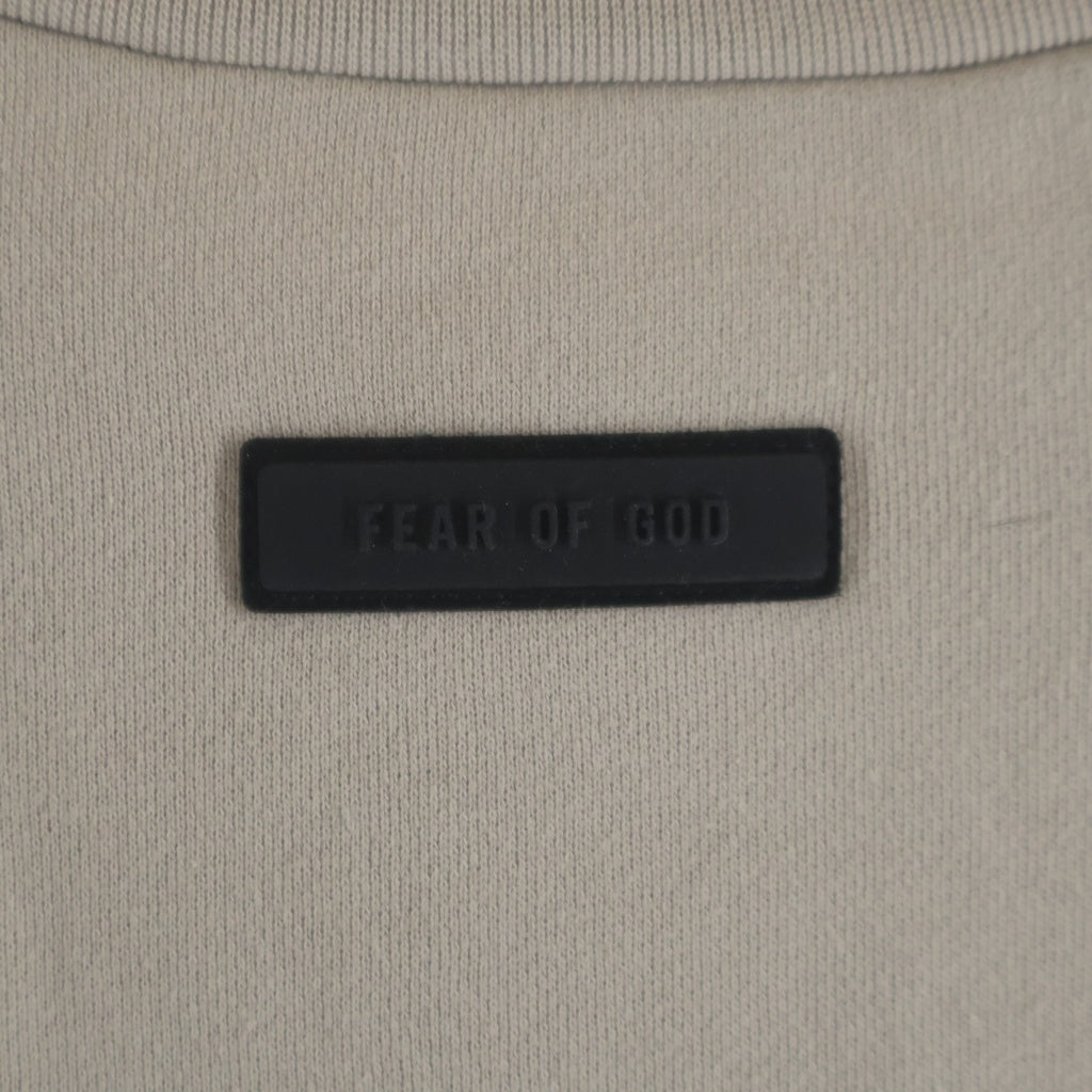 FEAR OF GOD ESSENTIALS(フィアオブゴッド エッセンシャルズ) Crewneck Sweatshirts クルーネックスウェットシャツ ラバーロゴスウェットトレーナー ベージュ