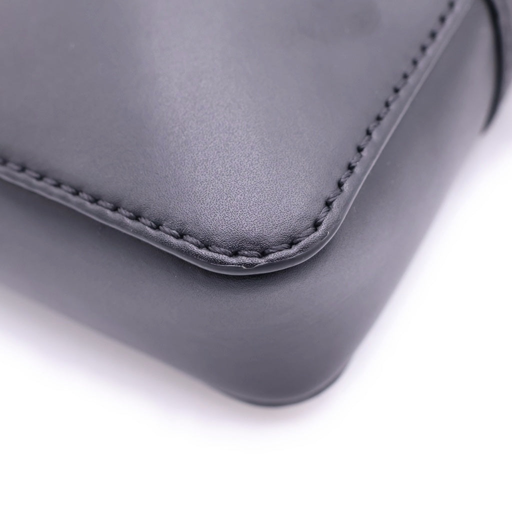 VALENTINO(ヴァレンティノ) Garavani VLTN Leather Crossbody Bag 5Y2B0943 WJW ロゴ レザーショルダーバッグ ブラック 5Y2B0943