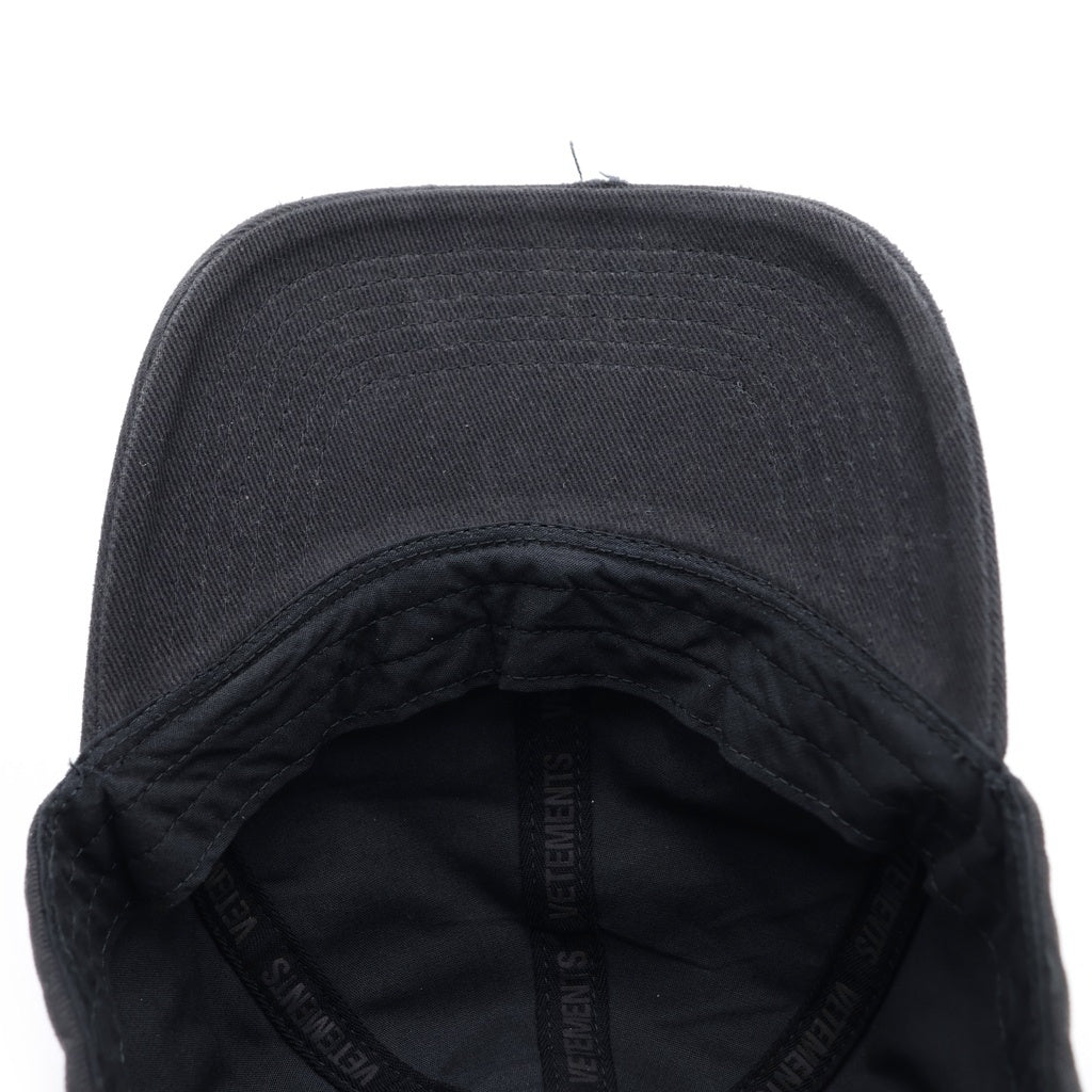 VETEMENTS(ヴェトモン) LEATHER BIKER CROSS CAP レザー バイカー クロス キャップ ブラック