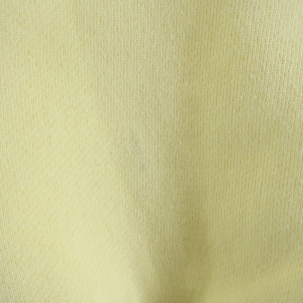 FEAR OF GOD ESSENTIALS(フィアオブゴッド エッセンシャルズ) Felt Logo Pullover Hoodie フェルトロゴプルオーバーフーディー スウェットパーカー イエロー