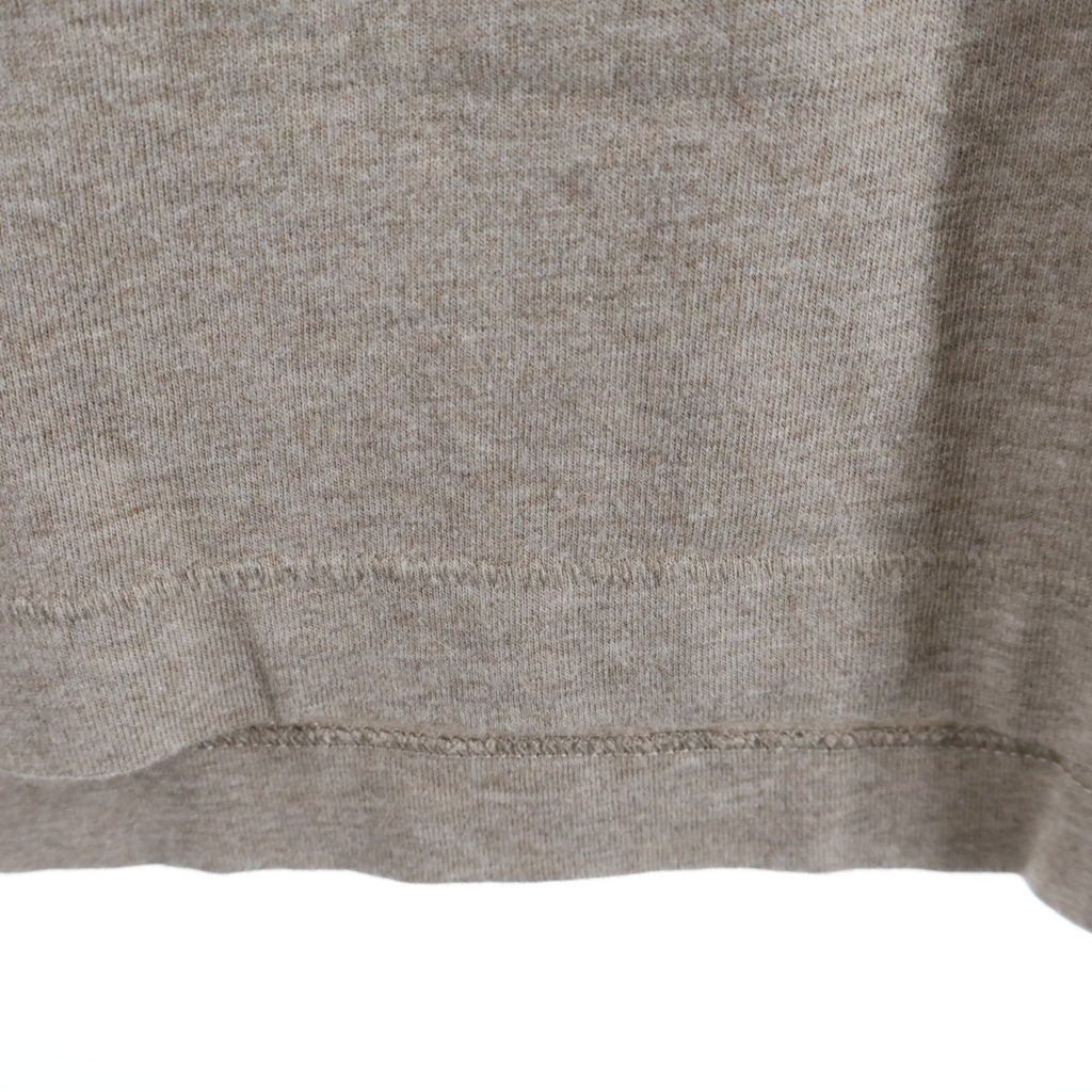 FEAR OF GOD ESSENTIALS(フィアオブゴッド エッセンシャルズ) Rubber Logo S/S T-Shirts ラバーロゴTシャツ クルーネック半袖Tシャツ ベージュ