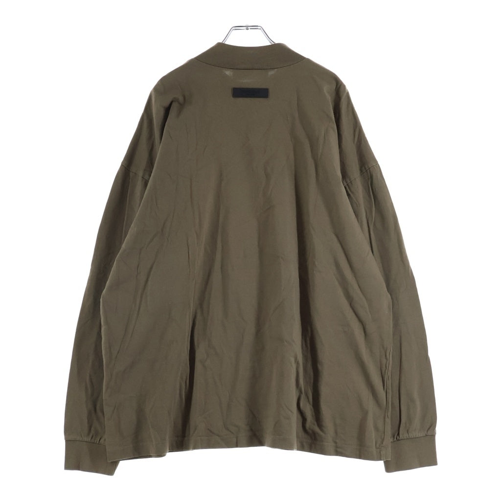 FEAR OF GOD ESSENTIALS(フィアオブゴッド エッセンシャルズ) FELT LOGO L/S TEE フェルトロゴロングスリーブTシャツ クルーネック長袖モックネックTシャツ ブラウン