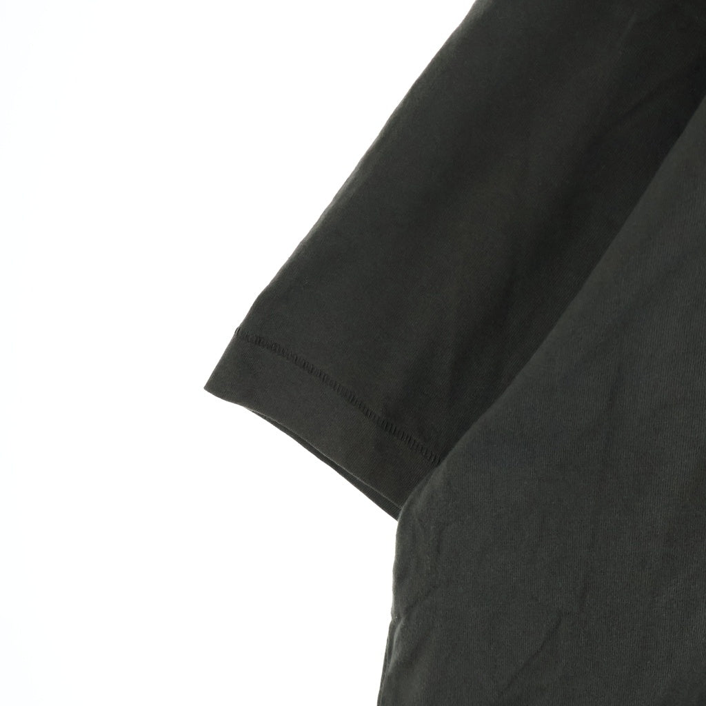 FEAR OF GOD ESSENTIALS(フィアオブゴッド エッセンシャルズ) RUBBER LOGO S/S GAME SHIRTS ラバーロゴショートスリーブゲームシャツ Vネック半袖Tシャツ カーキ