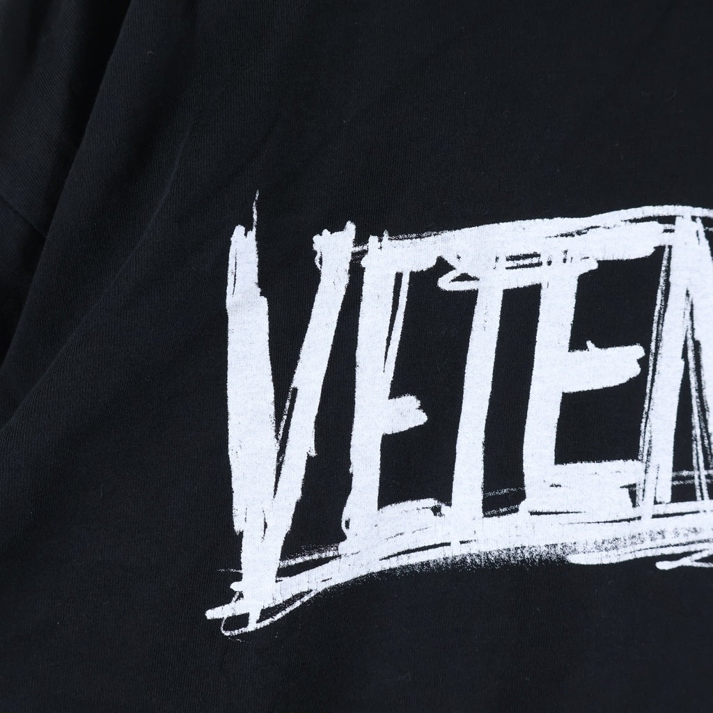 VETEMENTS(ヴェトモン) 22SS ワールドツアー 半袖Tシャツ カットソー ブラック UA52TR580W