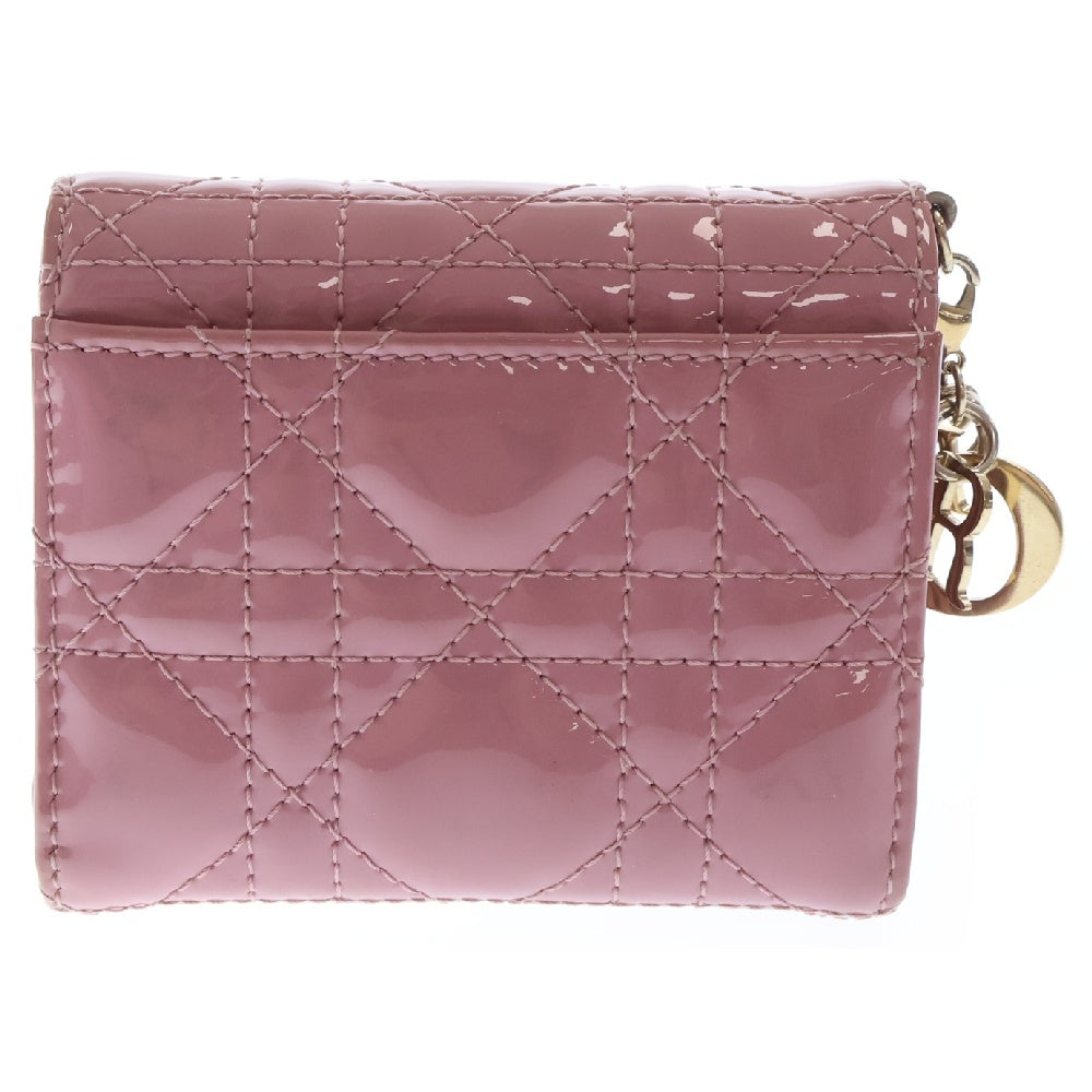 Christian Dior(クリスチャンディオール) ロータスウォレット カナージュ パテントカーフスキン 3つ折り財布 ピンク S0181OVRB_M64P