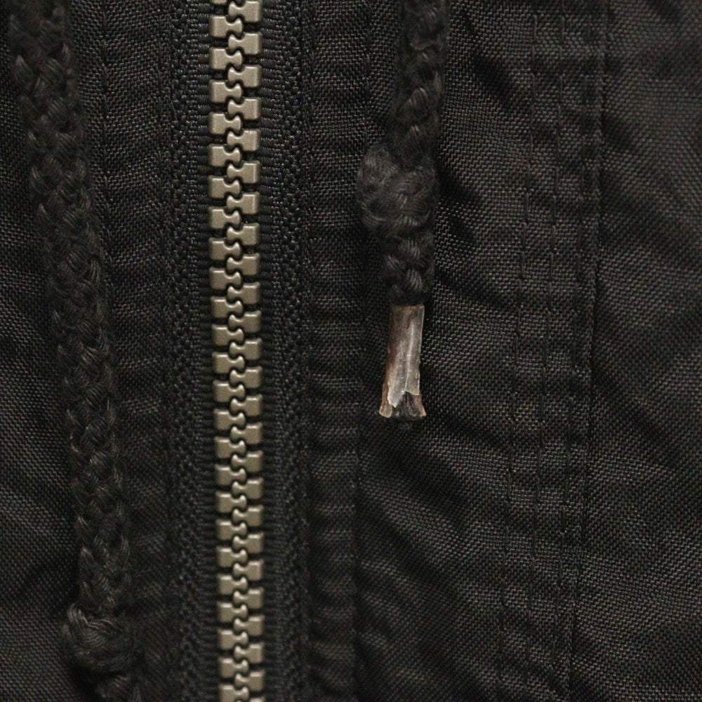 adidas(アディダス) 90s サイドストライプ 裏地キルティング ジップアップ 中綿ナイロンジャケット フーディー ブラック/ホワイト