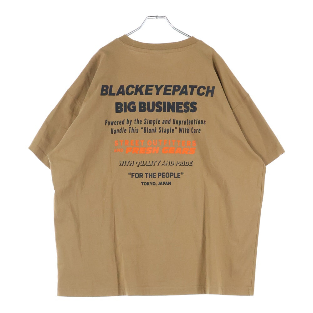 THE BLACK EYE PATCH(ブラックアイパッチ) ×H&M 取扱注意 フロントロゴプリント 半袖Tシャツカットソー ブラウン