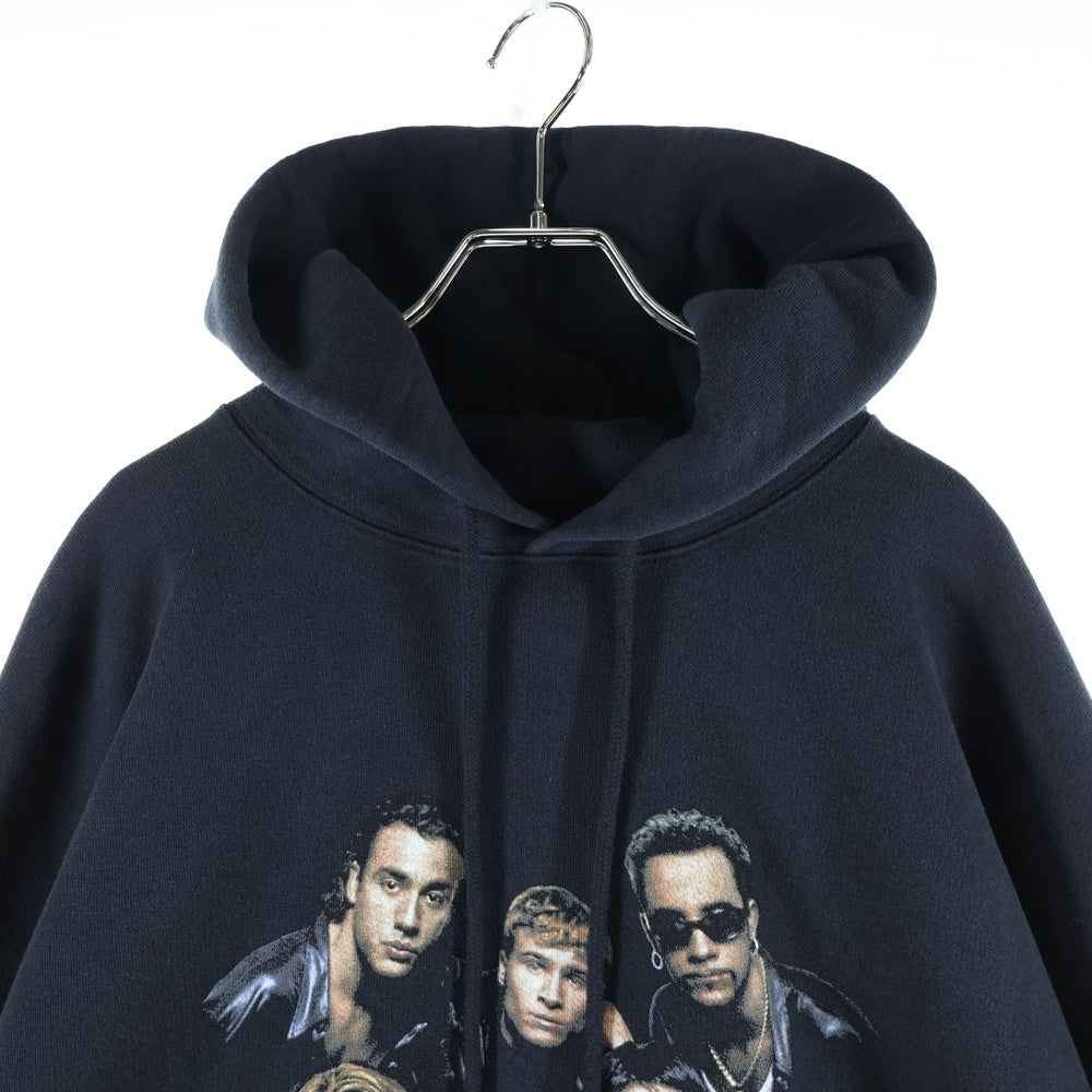 VETEMENTS(ヴェトモン) 25SS Back Street Boys Oversized Hoodie フロントプリント プルオーバーパーカー フーディ ブラック UA66HD700B