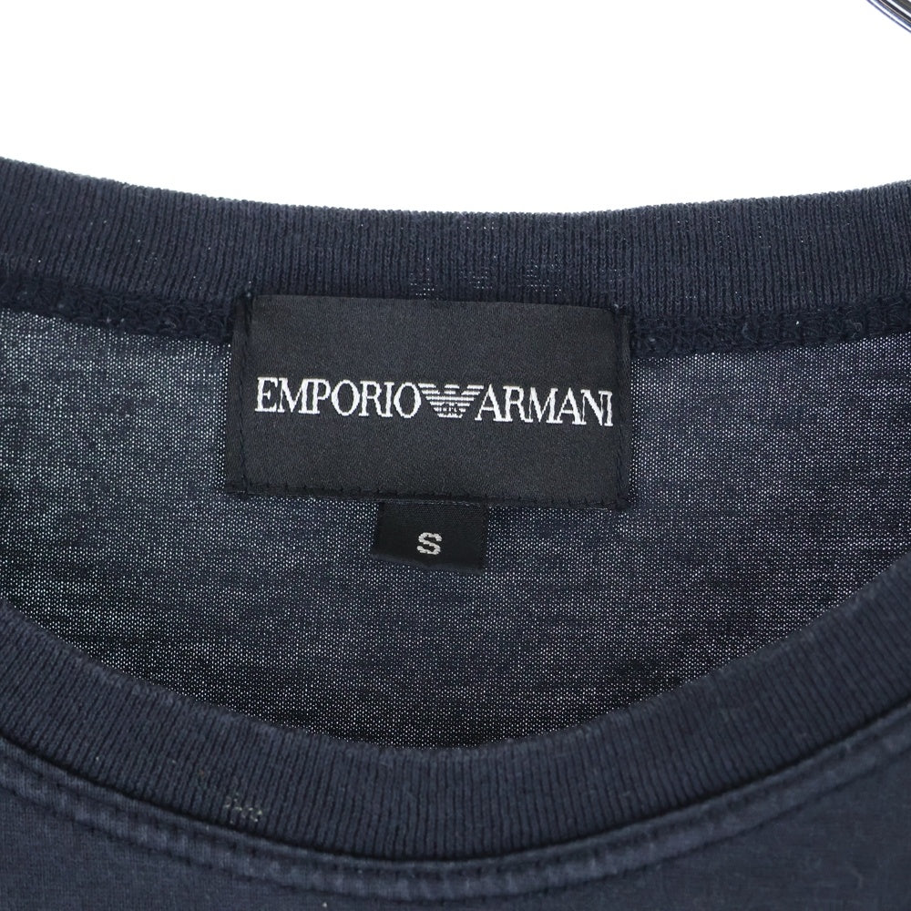 EMPORIO ARMANI(エンポリオアルマーニ) ロゴ刺繍 バックプリント総柄 クルーネック半袖Tシャツ ネイビー