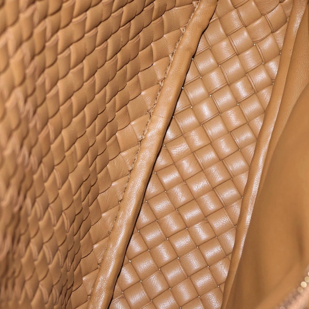 BOTTEGA VENETA(ボッテガヴェネタ) マキシイントレチャート コブル クラシック ショルダーバッグ ブラウン 709418