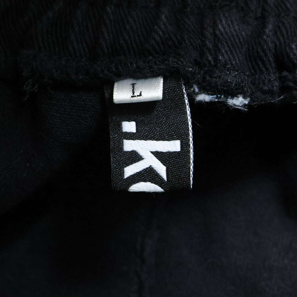 NO BRAND(ノーブランド) .KOM ワッペンパッチ ワイド カーゴ パンツ ブラック