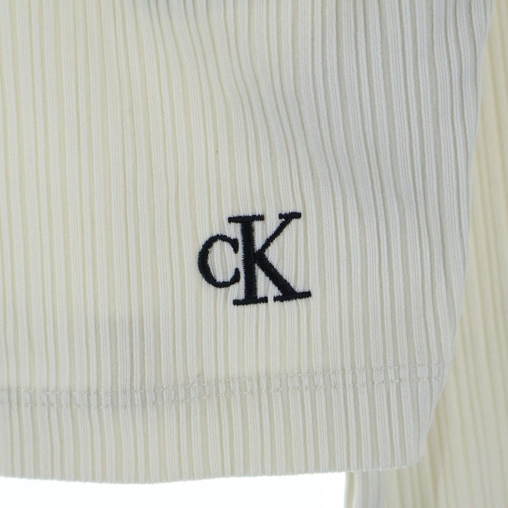 Calvin Klein Jeans(カルバンクラインジーンズ) ハイネック ロゴ刺繍 リブクロップドシャツ ホワイト