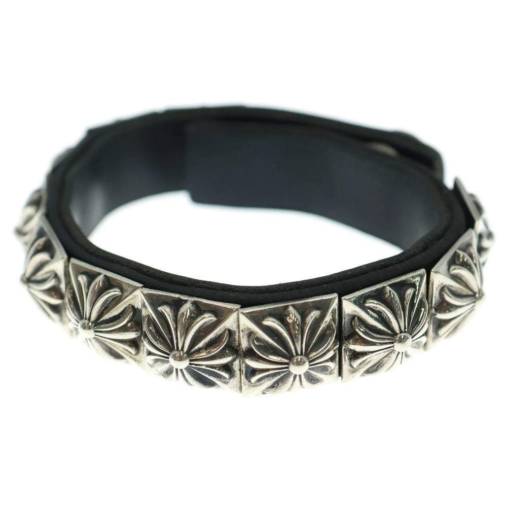 CHROME HEARTS(クロムハーツ) ZERO STUD SNGL ROW ゼロ ピラミッド スタッズ シングル レザー ブレスレット シルバー/ブラック