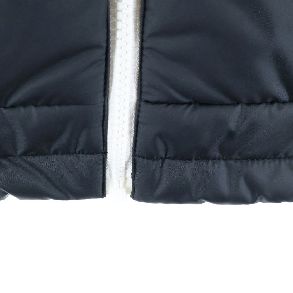 NIKE(ナイキ) 胸ロゴ刺繍 ジップアップ ナイロン ダウンベスト ブラック DD6870-010