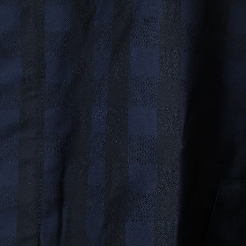 LOUIS VUITTON(ルイヴィトン) ダミエ フード付き ジップアップ ナイロンジャケット ブラック/ネイビー RM142M H6B31WPYR