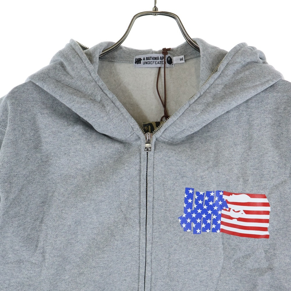 A BATHING APE(アベイシングエイプ) ×UNDEFEATED 両面 星条旗 ロゴ プリント スウェット ジップアップ パーカー グレー 1A21-115-929