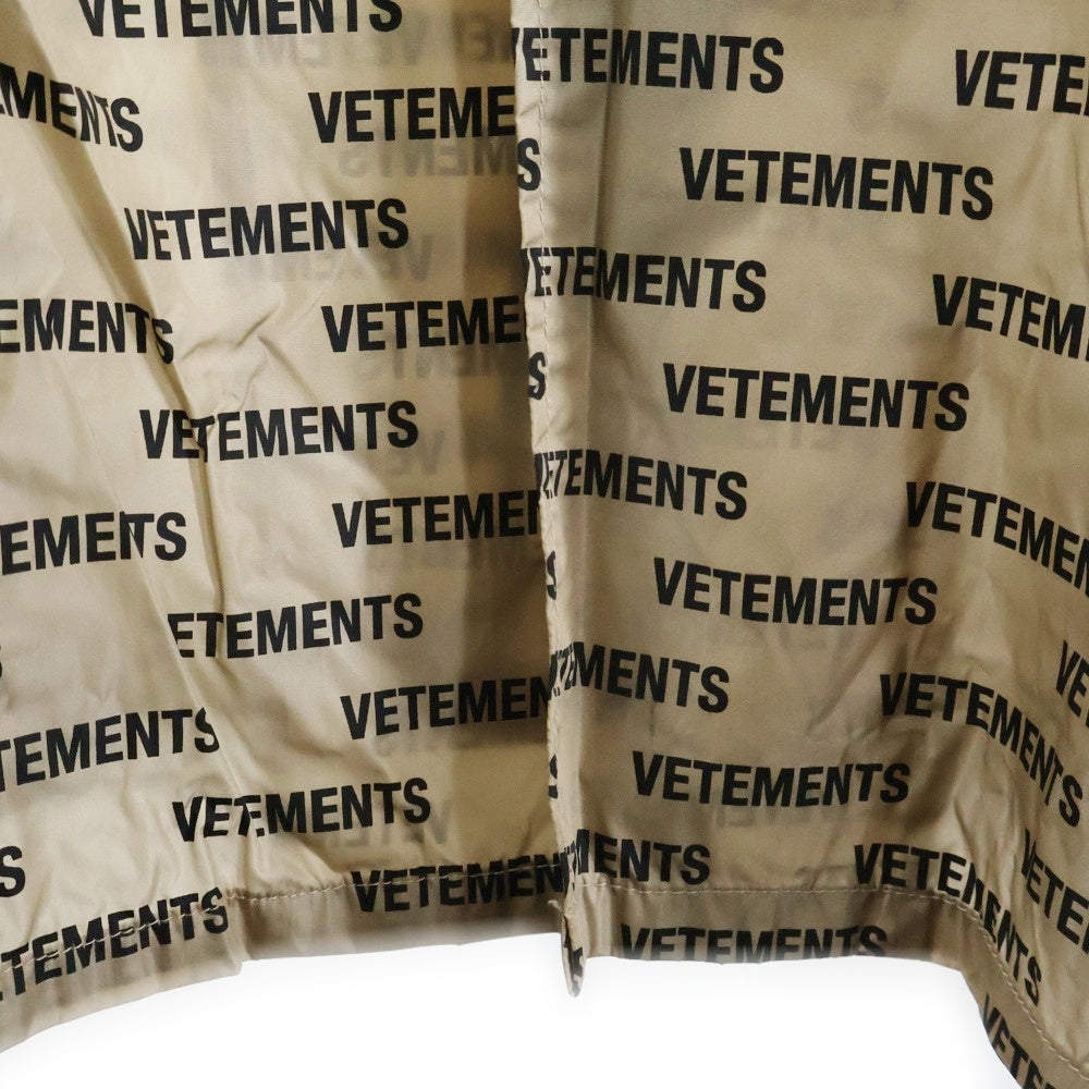 VETEMENTS(ヴェトモン) 18AW MONOGRAM RAINCOAT ロゴ総柄 ナイロン