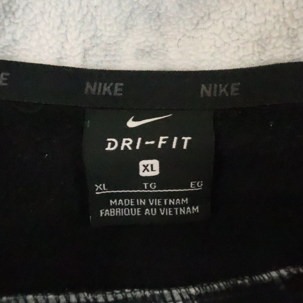 NIKE(ナイキ) THERMA RIPNTEAR AOP ロゴプリント プルオーバーパーカー フーディー ブラック 932006-010