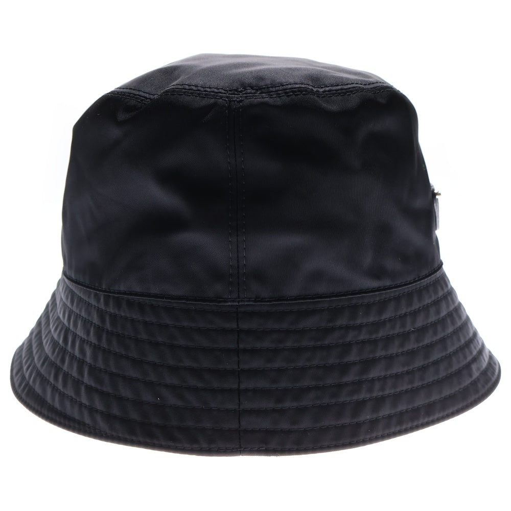 PRADA(プラダ) Re-Nylon リナイロン トライアングル ロゴプレート