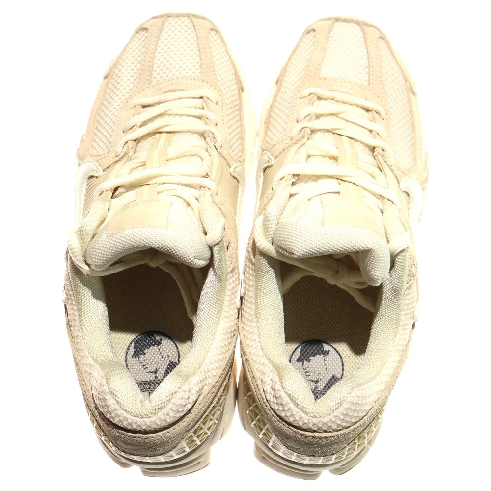 NIKE(ナイキ) WMNS Zoom Vomero 5 ウィメンズ ズーム ボメロ5 ローカットスニーカー ベージュ US7/24cm HQ0458-200