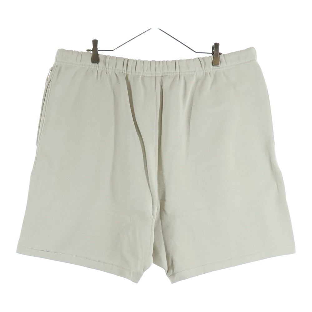 FEAR OF GOD ESSENTIALS(フィアオブゴッド エッセンシャルズ) SHORT PANTS フェルトロゴ スウェットハーフパンツ ショーツ ベージュ