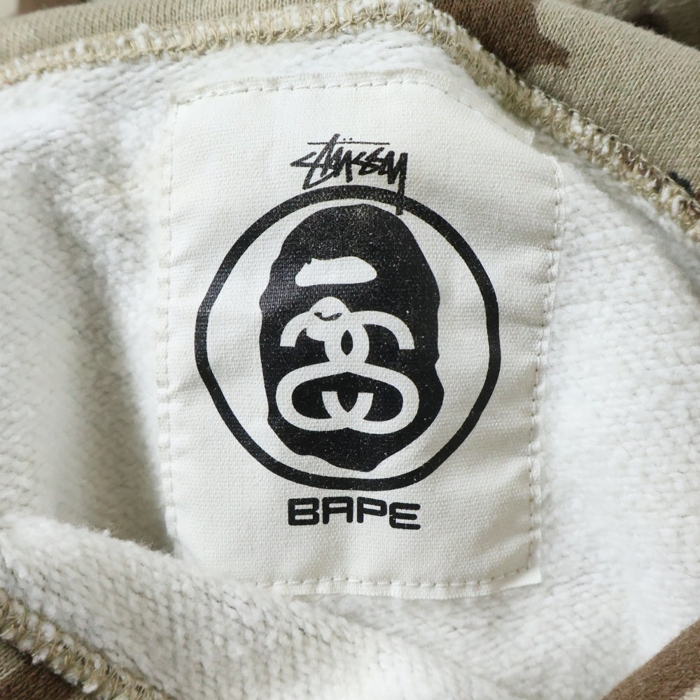 STUSSY(ステューシー) × A BATHING APE アベイシングエイプ ロゴプリント カモ柄 プルオーバーパーカー フーディー ブラウン 001PP0731911X