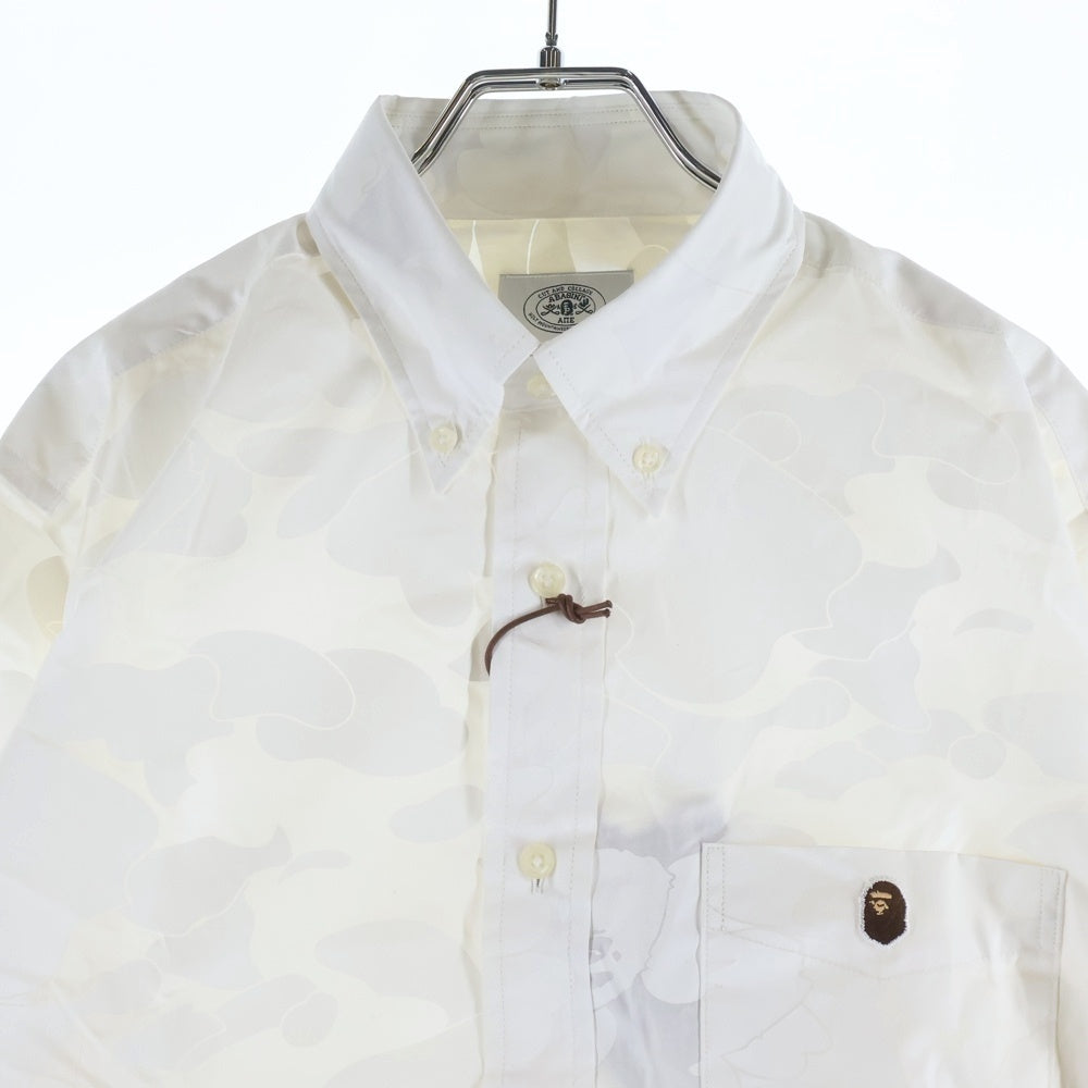 A BATHING APE(アベイシングエイプ) RELAXED FIT L/S SHIRTS カモ総柄 胸ポケット ロゴ刺繍 長袖シャツ ホワイト