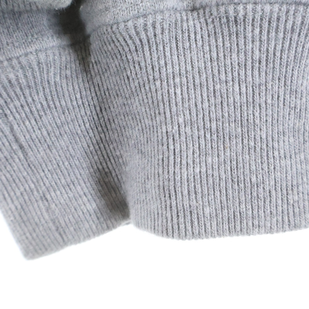 Needles(ニードルス) ロゴ刺繍 22AW クルーネック スウェット グレー LQ377