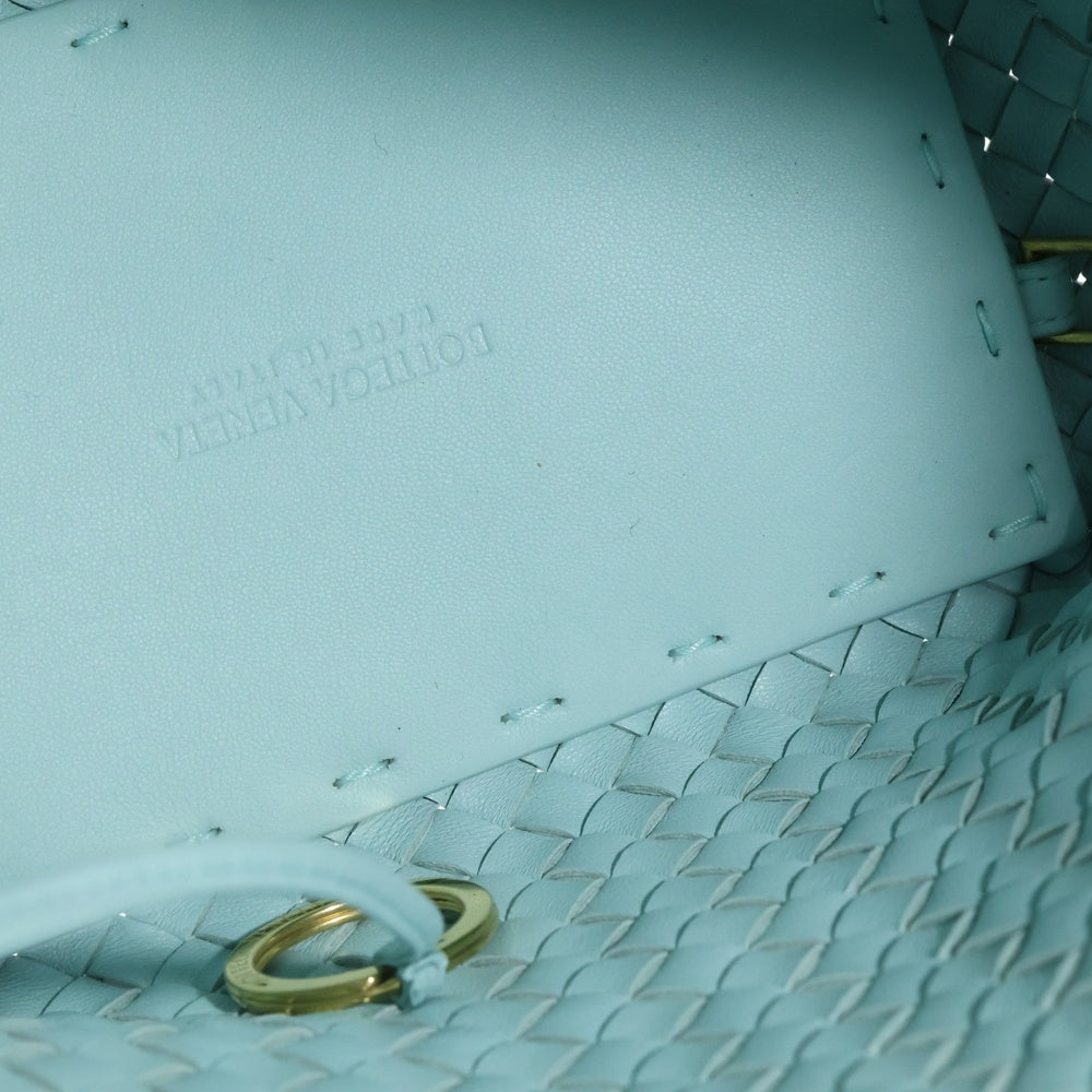 BOTTEGA VENETA(ボッテガヴェネタ) Cabat Intrecciato Bucket Small Barolo カバ イントレチャート スモール バローロ ラムスキンレザー バケット トートバッグ ポーチ付き ライトブルー 753172