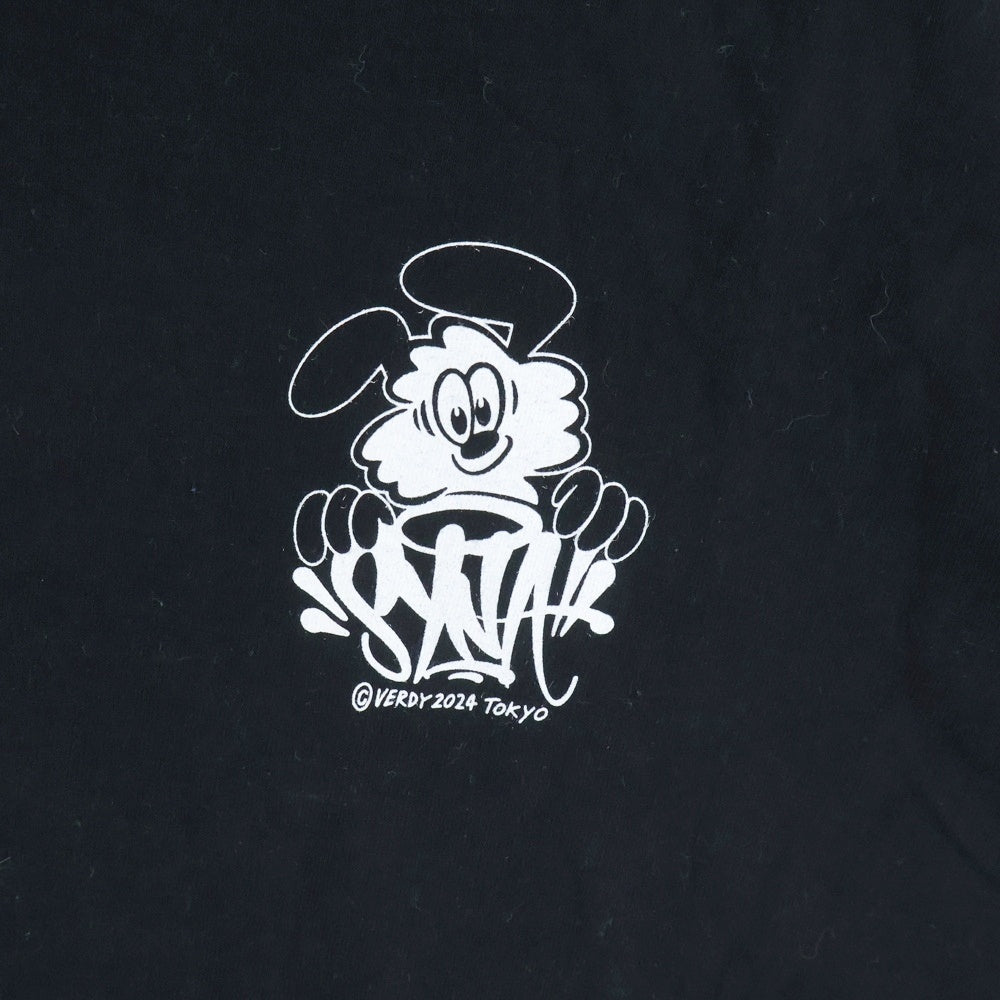 VERDY(ベルディ) 24AW × Central Cee SYNA WORLD VICK セントラルシー ヴェルディ プリント クルーネック 半袖Tシャツ カットソー ブラック