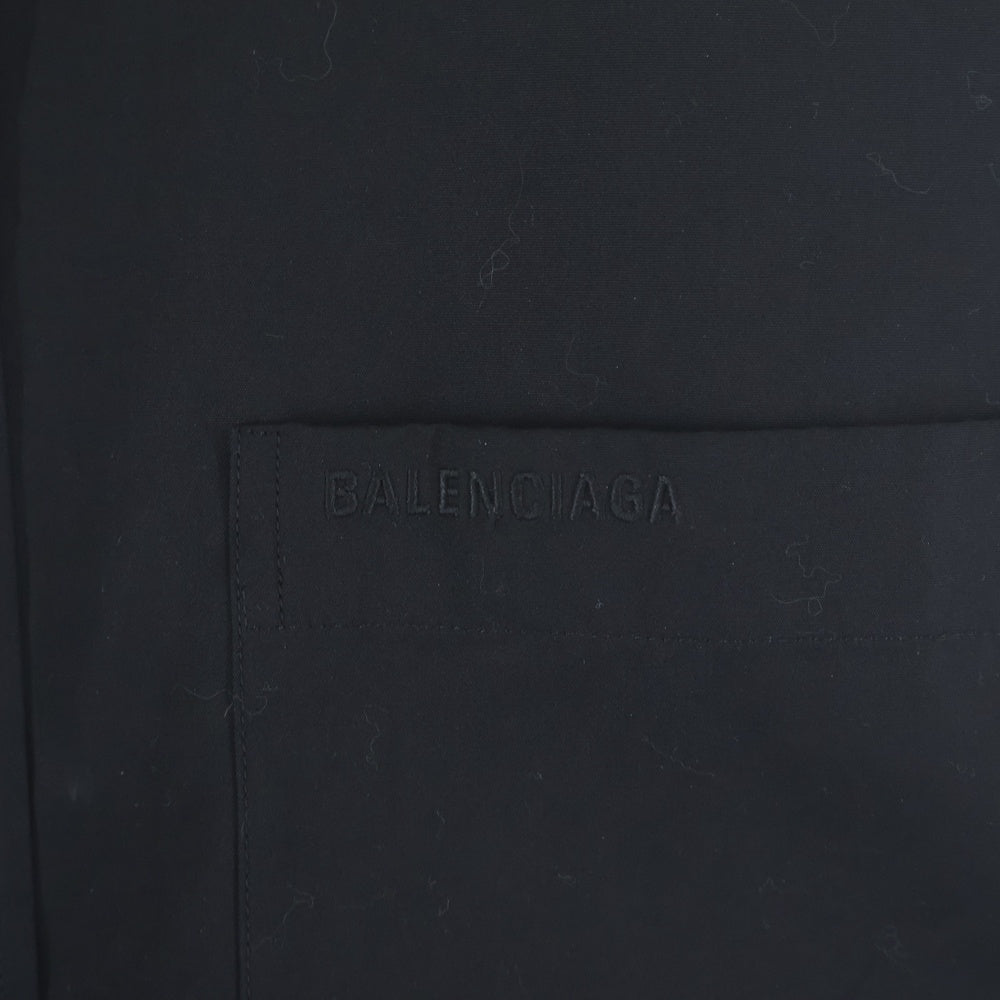 BALENCIAGA(バレンシアガ) 胸ポケット ロゴエンブロイダリー ボタンダウン 長袖シャツ ブラック 621896 TIM39