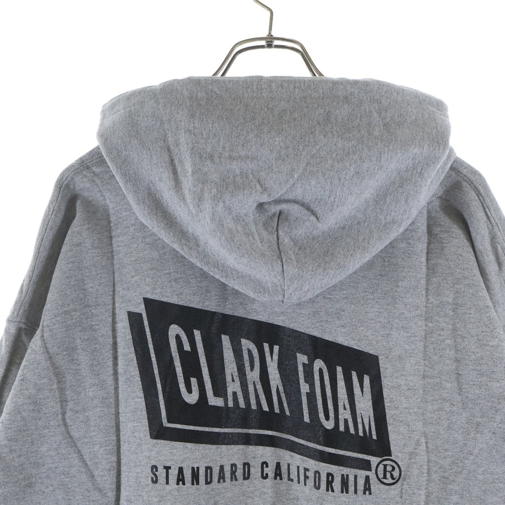 STANDARD CALIFORNIA(スタンダード カリフォルニア) × CLARK FOAM PULLOVER HOODIE クラークフォーム ロゴプリント プルオーバースウェットパーカー フーディ グレー