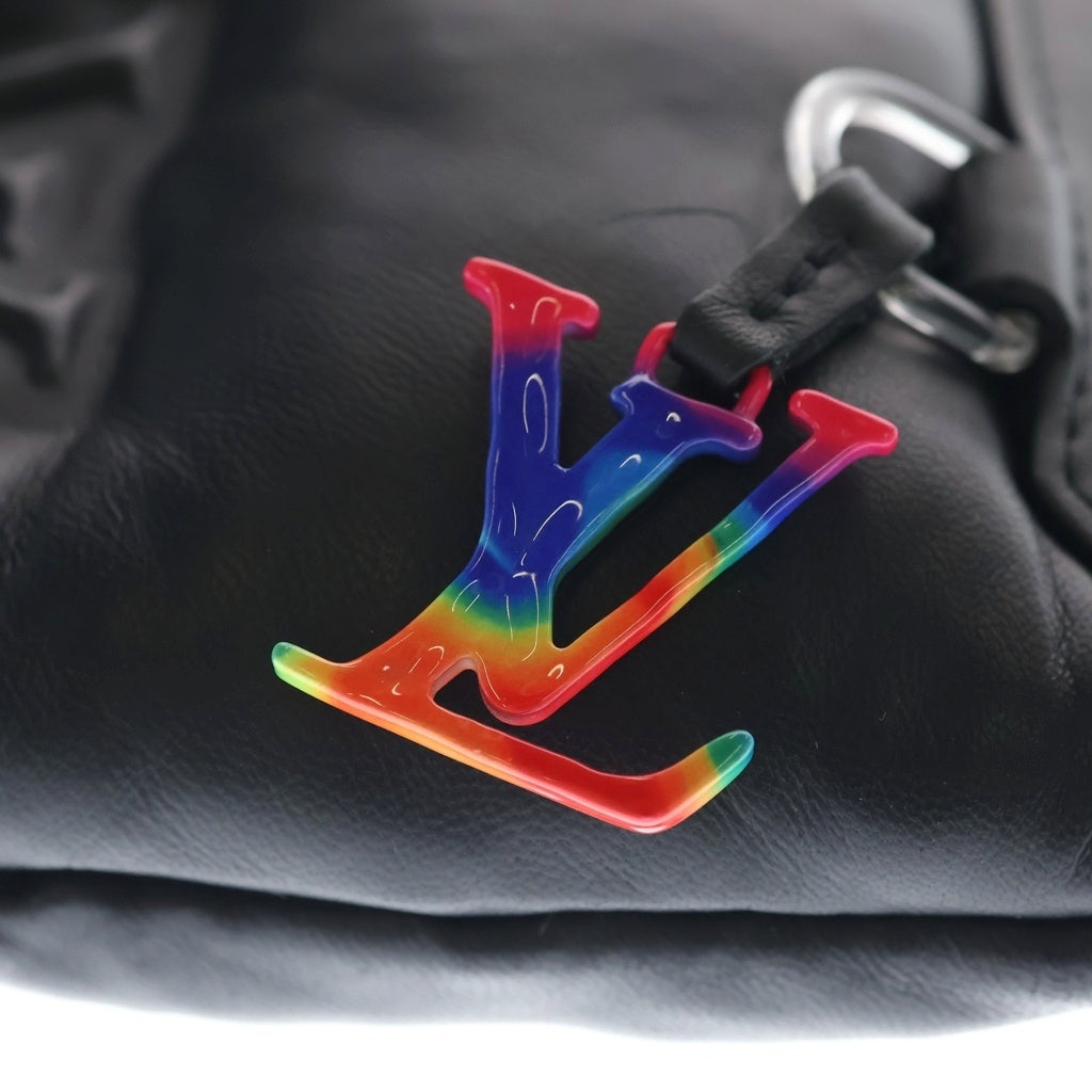 LOUIS VUITTON(ルイヴィトン) ポシェット・A4 モノグラムエンボス ラムスキン クラッチバッグ ブラック M68775