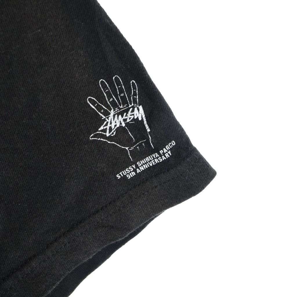 STUSSY(ステューシー) SHIBUYA PARCO Chapt 5th Anniversary Tee 渋谷パルコ店 5周年記念限定 グラフィックフォトプリント クルーネック 半袖Tシャツ カットソー ブラック