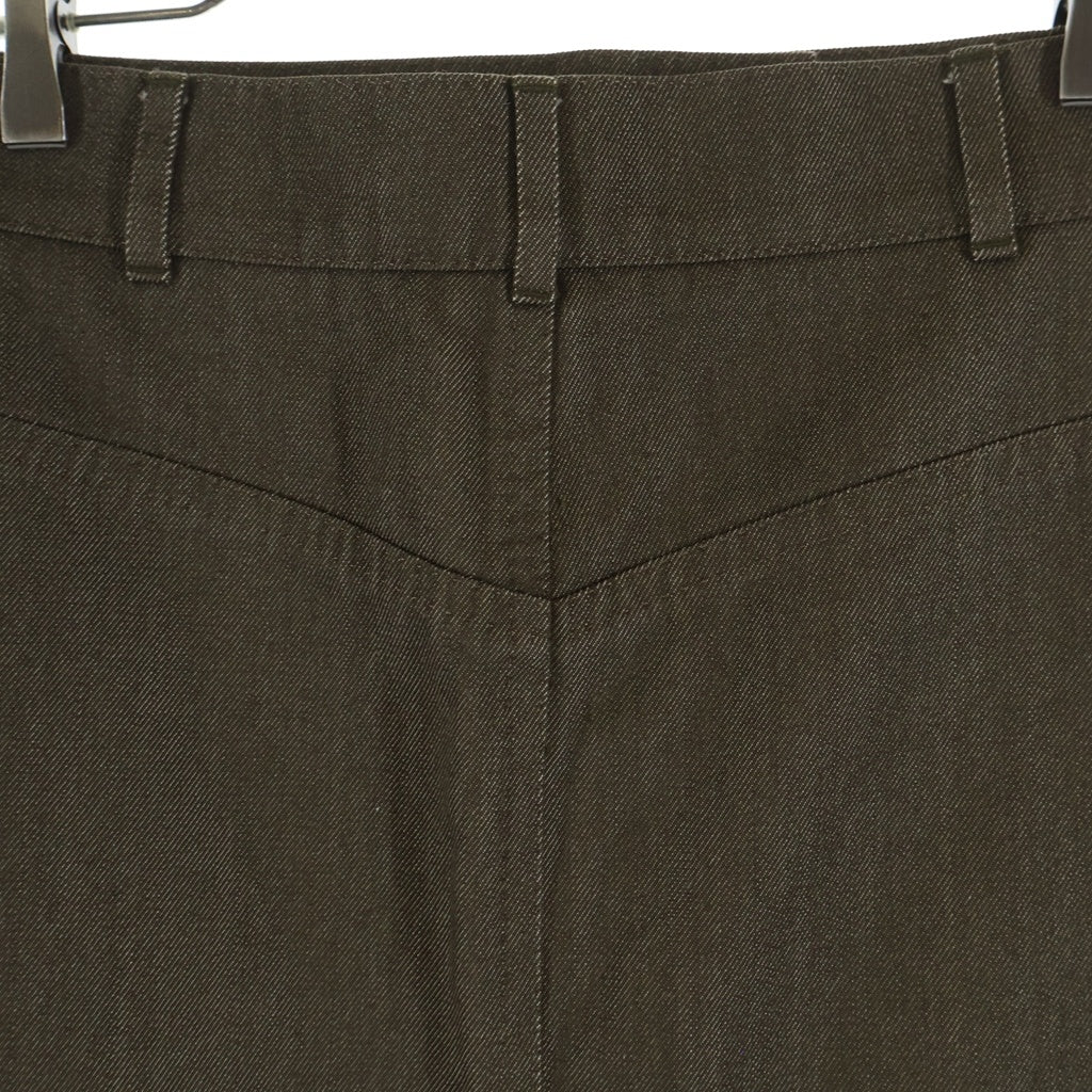 LOUIS VUITTON(ルイヴィトン) Logo Plate Wool Mix Skirt プレートロゴ ウール混 デニムスカート ベージュ レディース