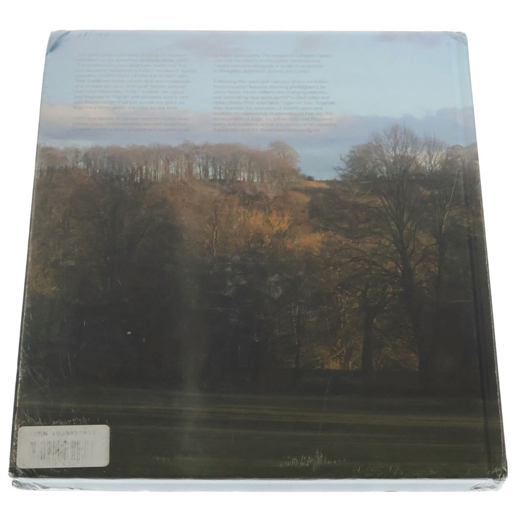 KAWS(カウズ) Catalogue at Yorkshire Sculpture Park ハードカバー 立体造形作品 写真集 マルチ