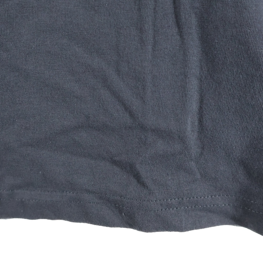 NO BRAND(ノーブランド) EXODUS(エクソダス) ツォオ・ニー・マー フロントロゴプリント 半袖Tシャツ カットソー チャコールグレー