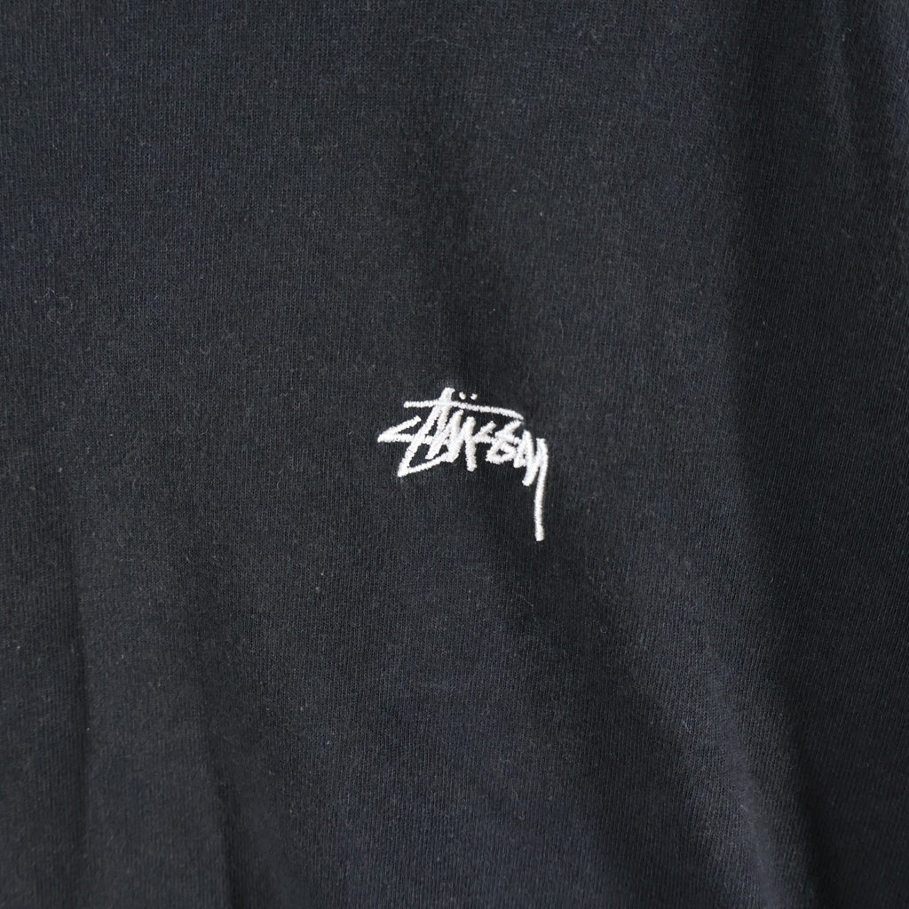STUSSY(ステューシー) フロントスモールストックロゴ刺繍 長袖Tシャツ カットソー ブラック